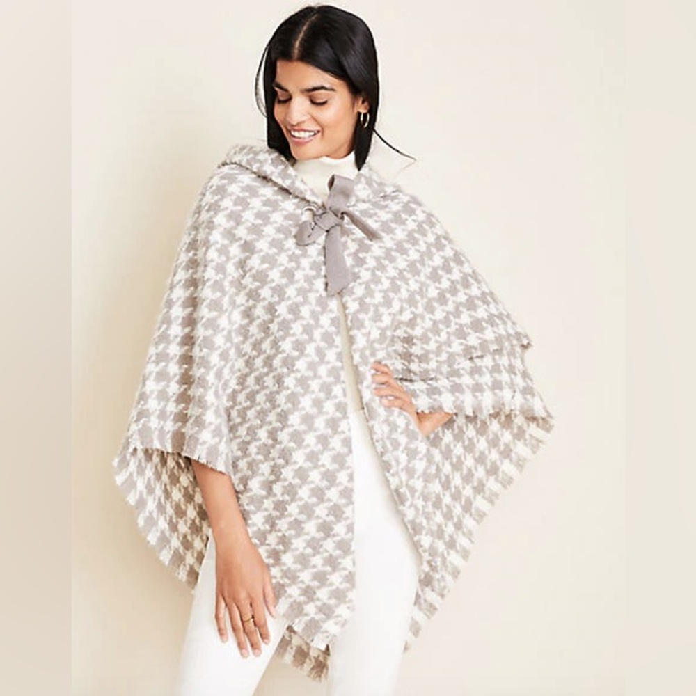 Ann Taylor Houndstooth Cape One Size